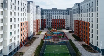 Глория паспортное фото  двор